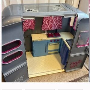 Our Generation RV Camper Travel Trailer for 18" Dolls Fits American Girl Dolls!